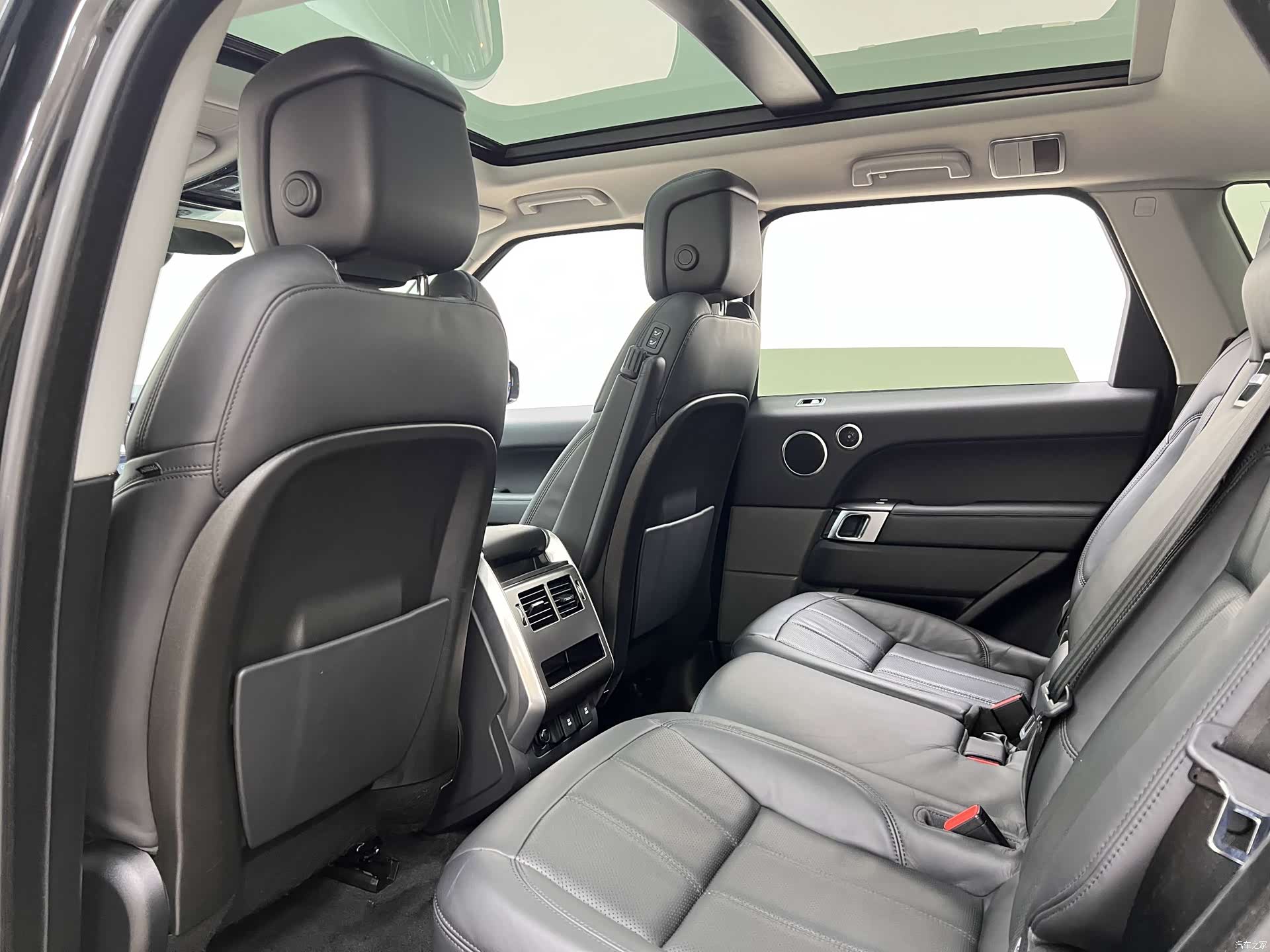 Land Rover Range Rover, 2020 19