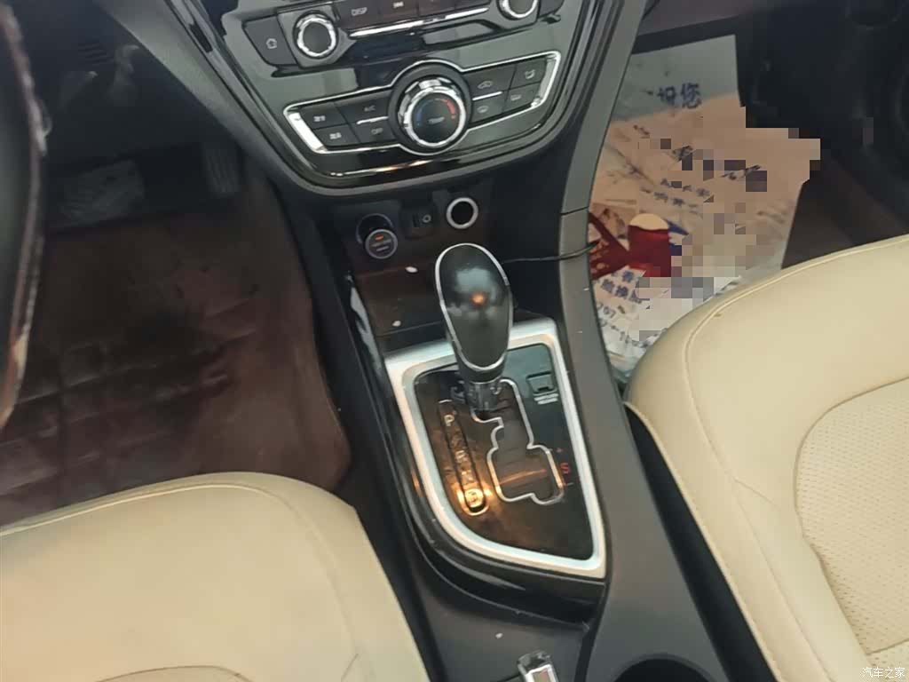 Changan V7, 2017 14