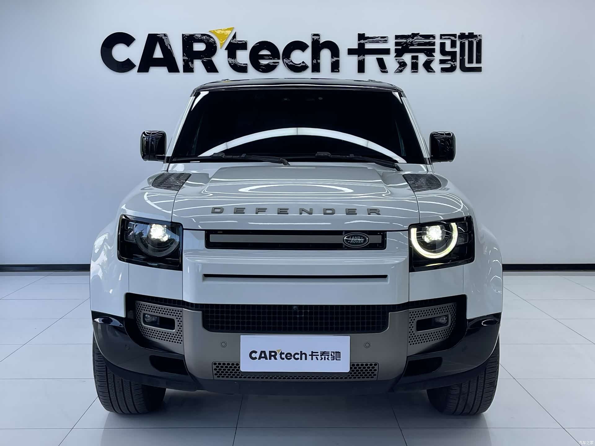 Land Rover Defender, 2024 2