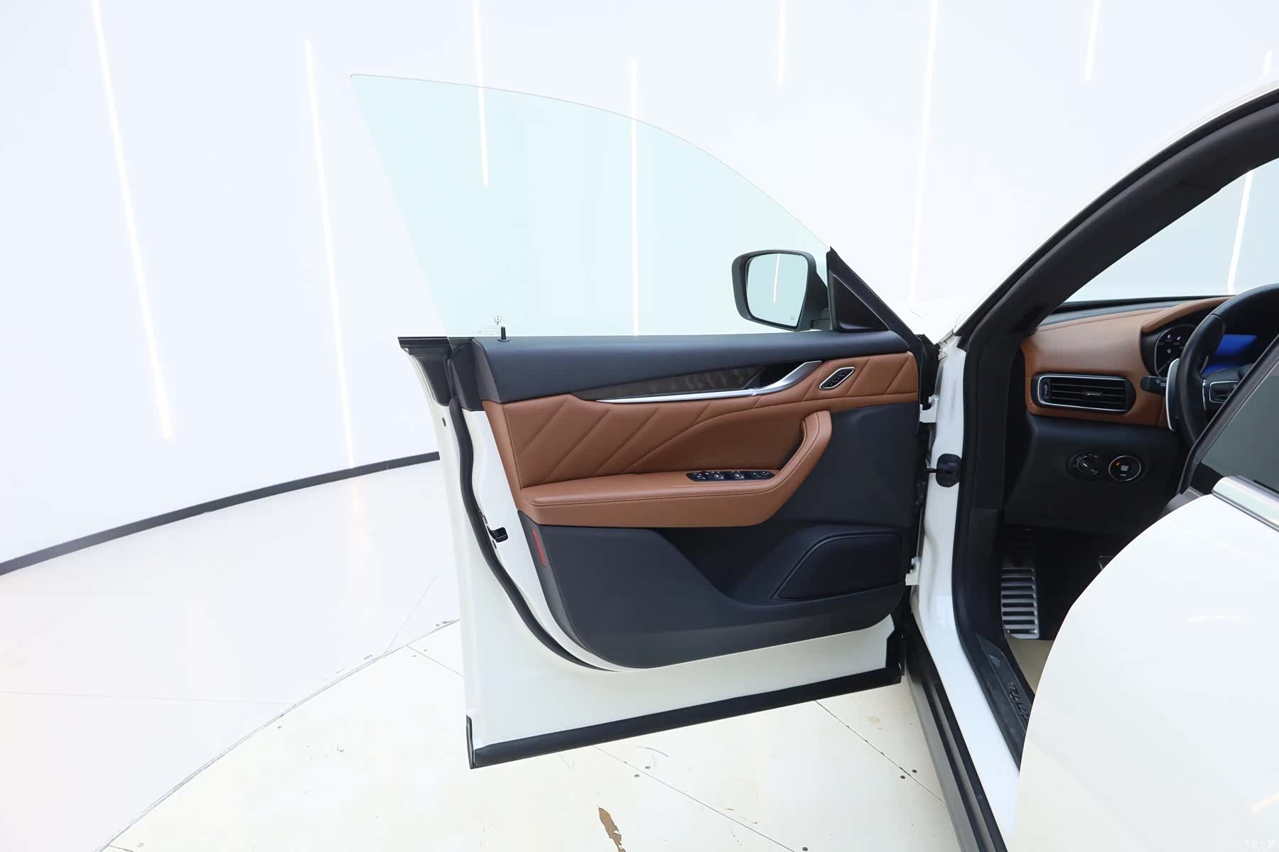 Maserati Levante, 2019 9
