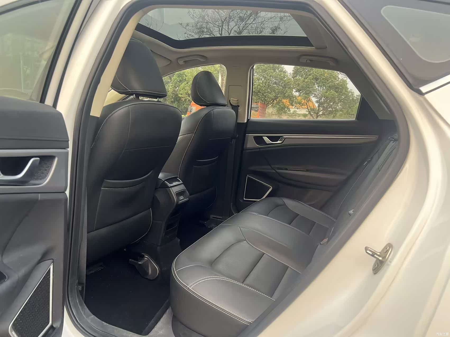 Geely Emgrand, 2019 12