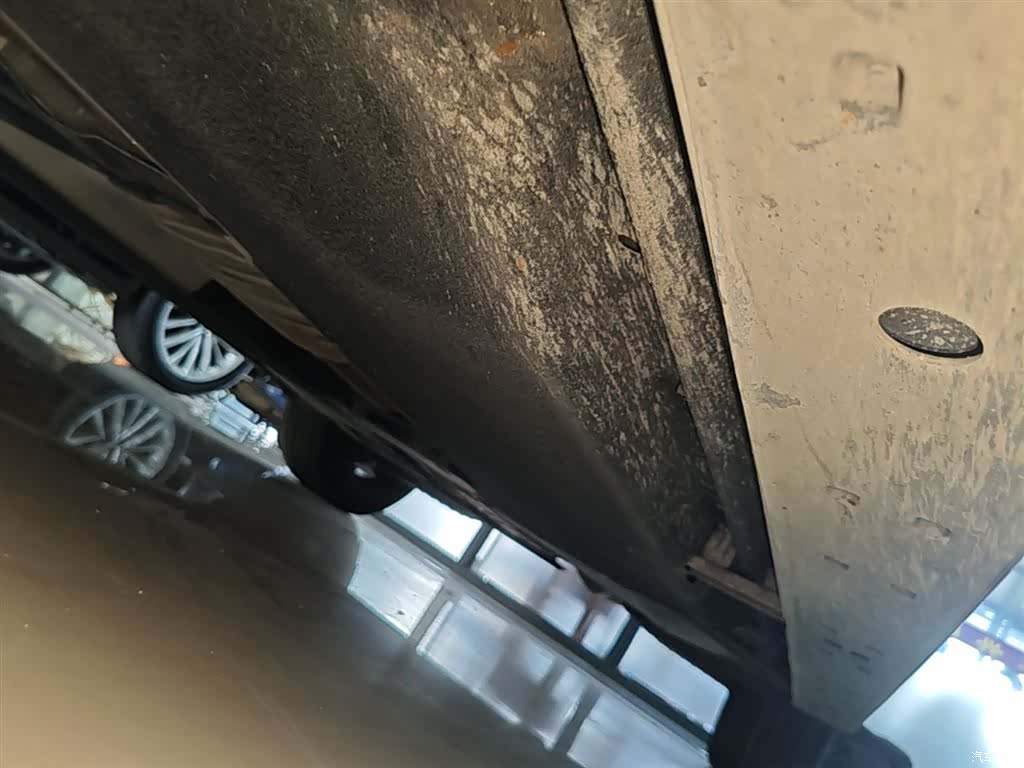 Audi Q5L, 2024 22