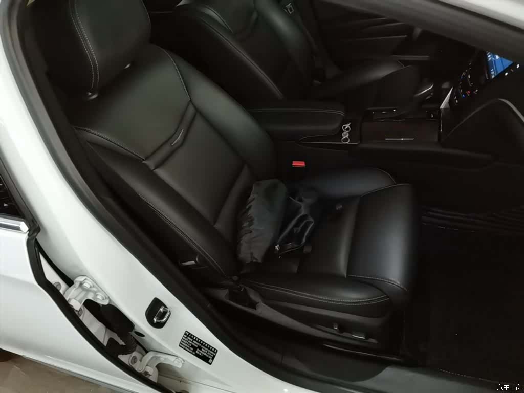 Cadillac XTS, 2019 25