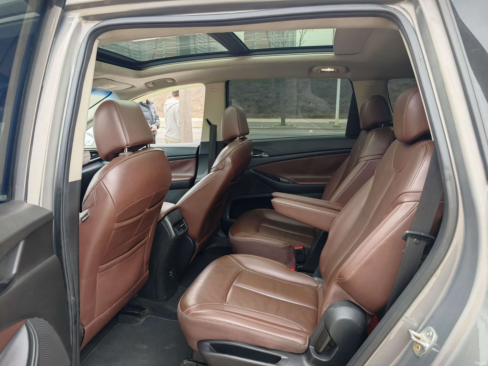 Buick GL6, 2018 11