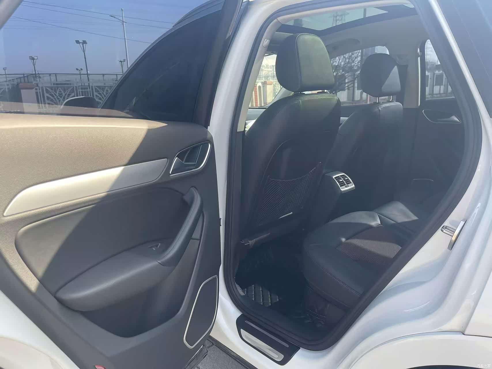 Audi Q3, 2018 13
