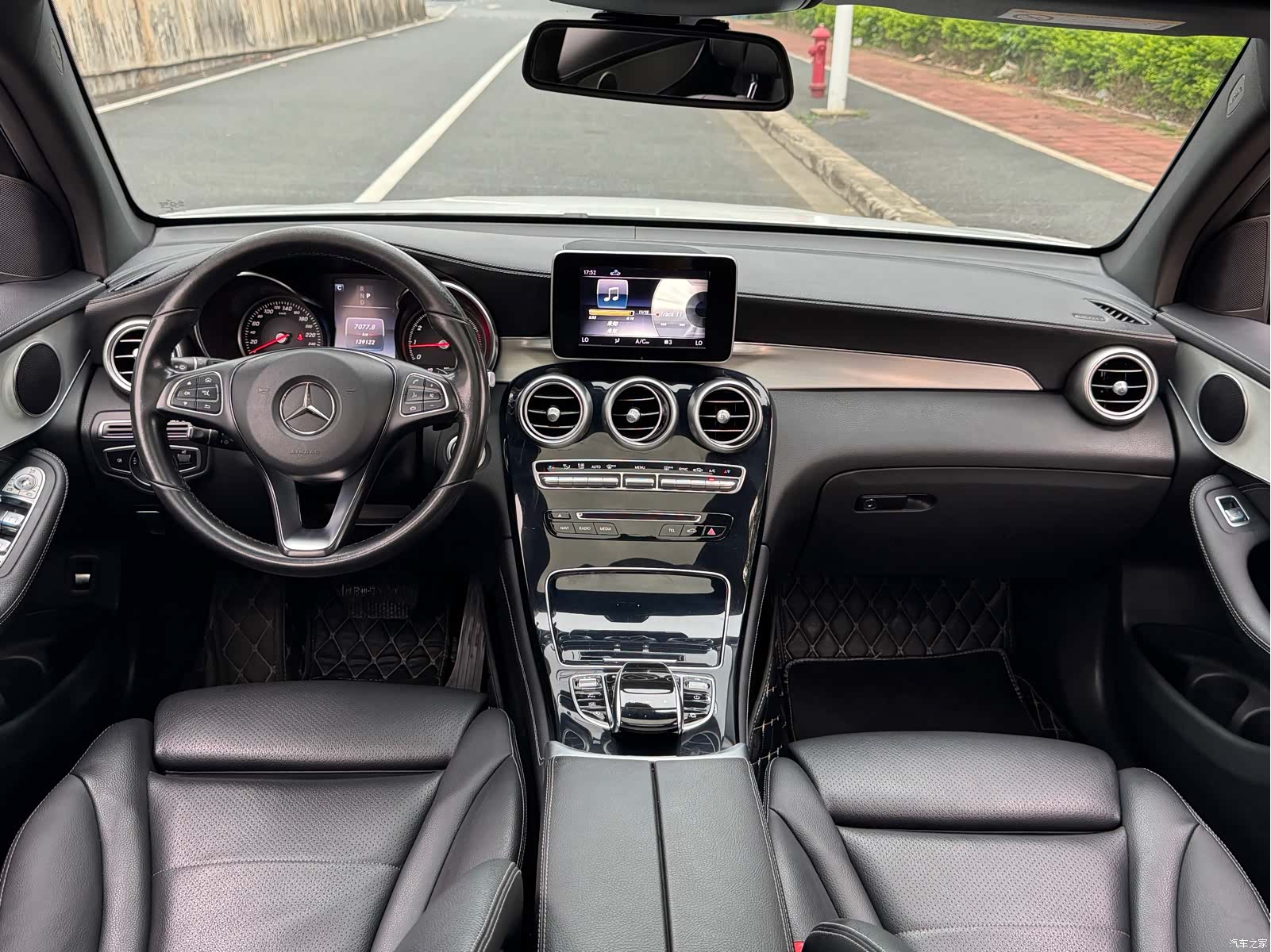 Mercedes-Benz GLC, 2019 12