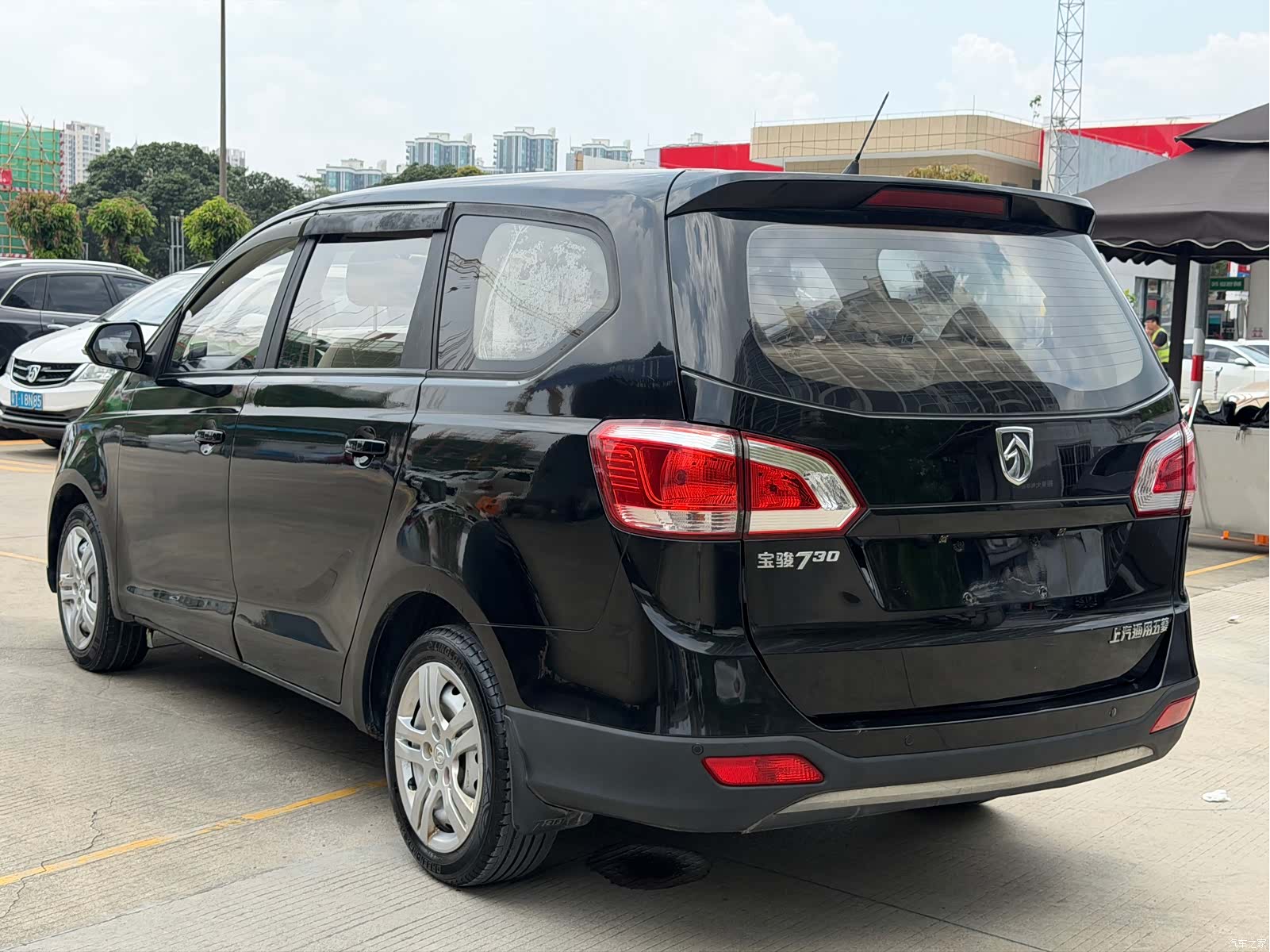 Wuling 730, 2016 4