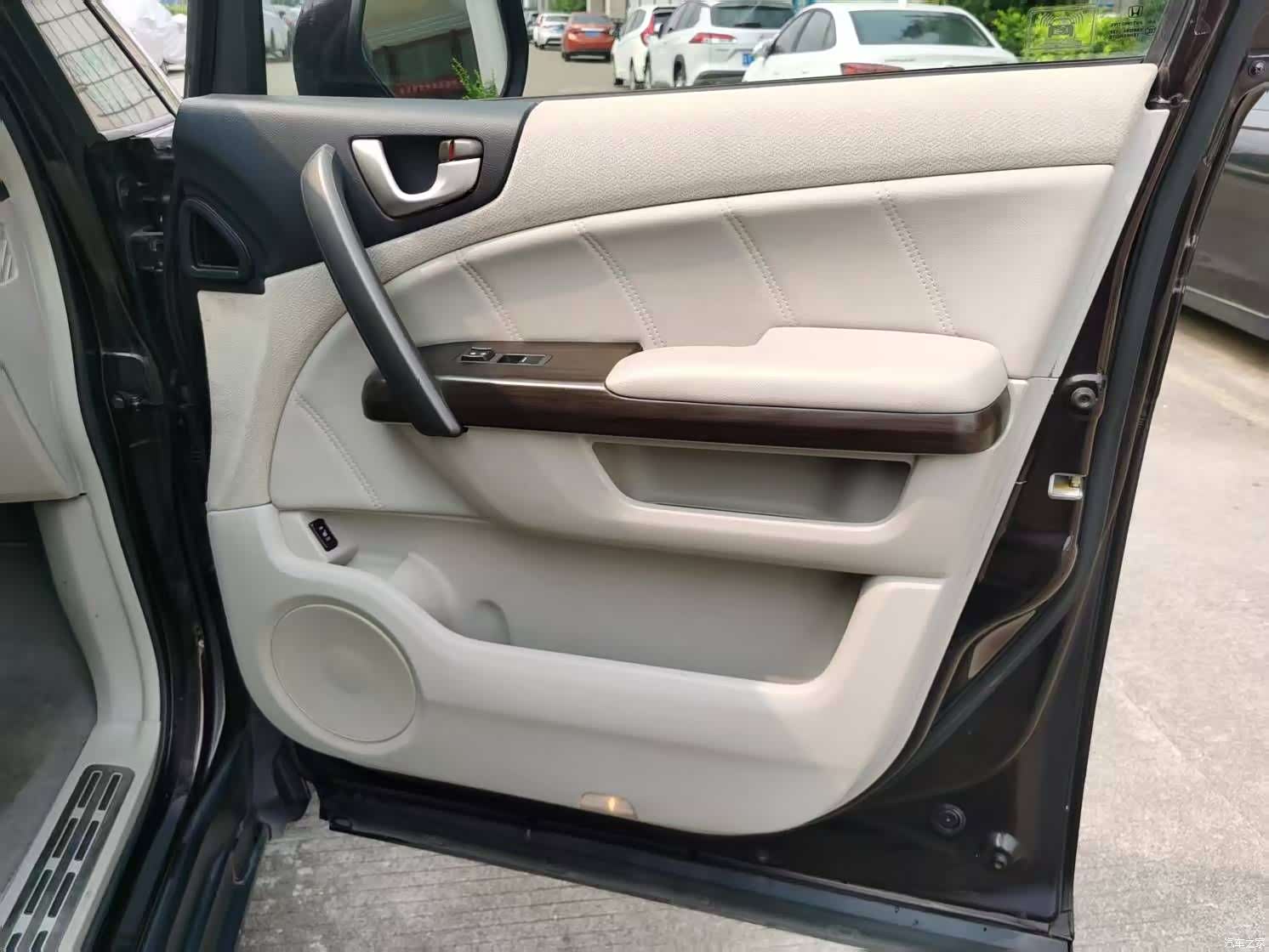 Honda Elysion, 2016 10