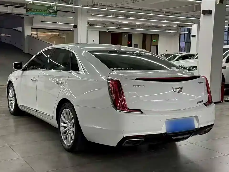 Cadillac XTS