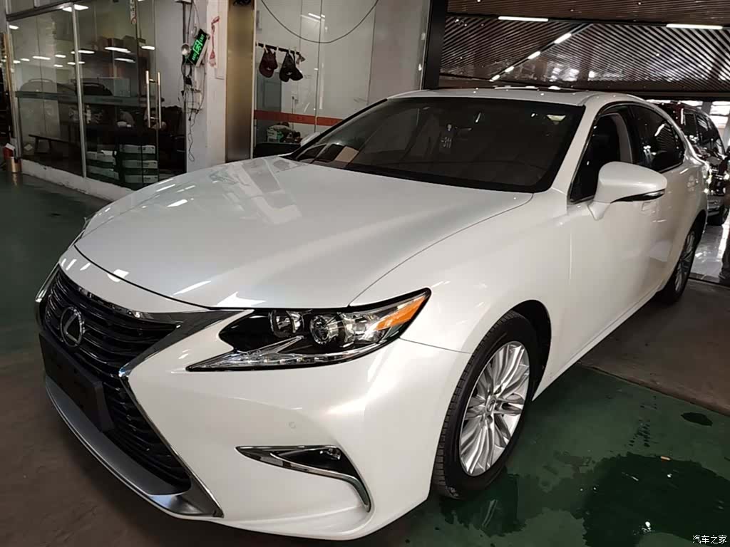 Lexus ES, 2016 2