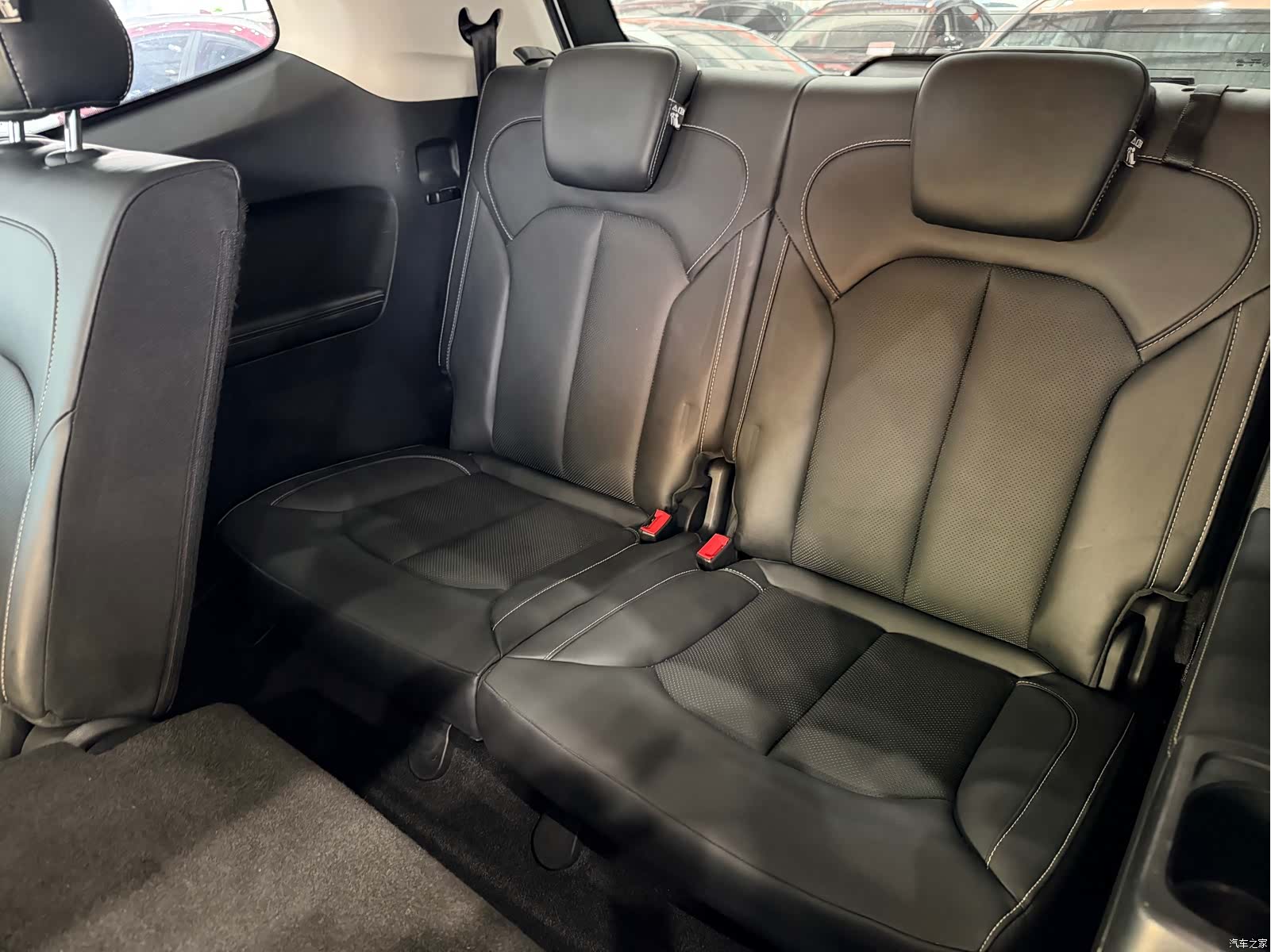 Roewe RX8, 2023 12