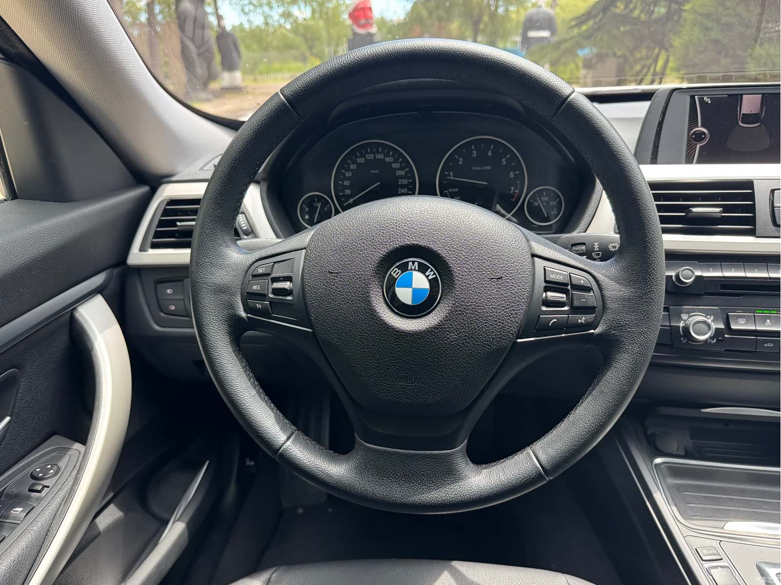 BMW 3 Series, 2014 9