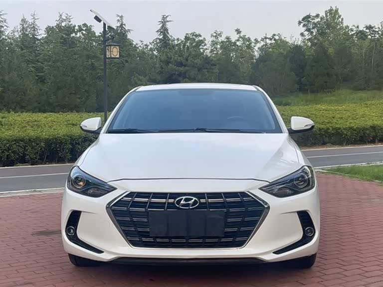 Hyundai Lead