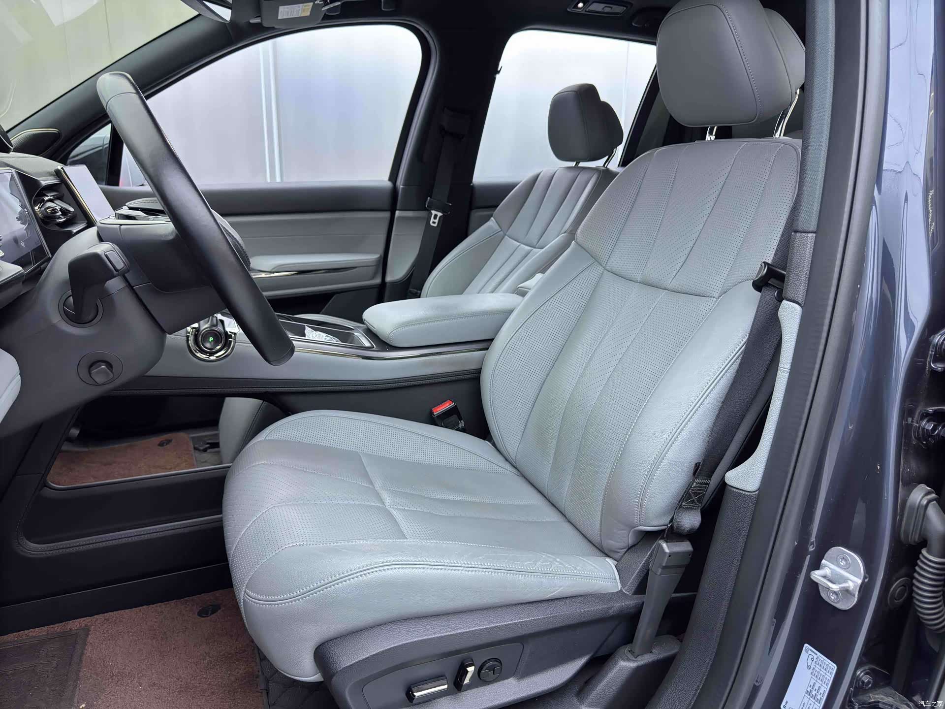 NIO ES8, 2021 9