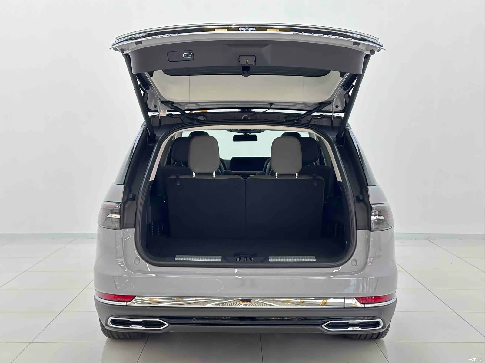 Lincoln Aviator, 2024 8