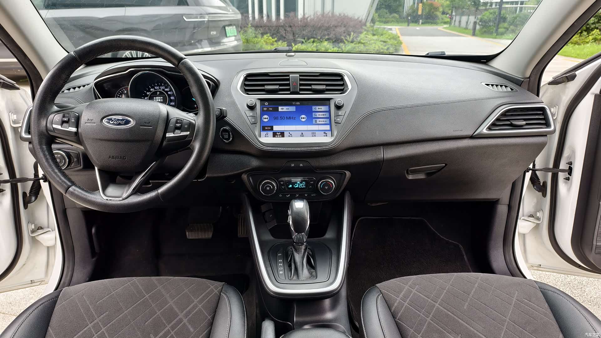 Ford V, 2020 40