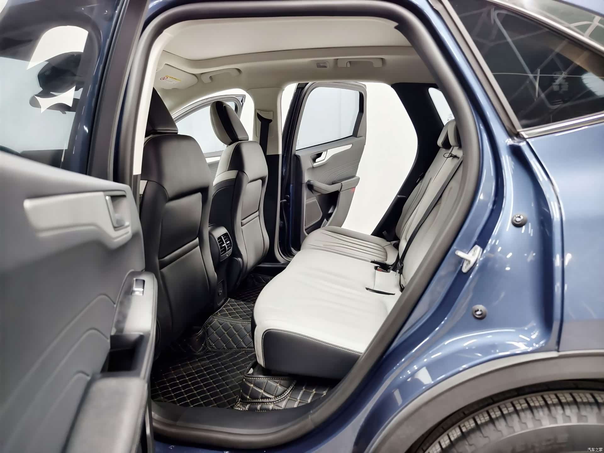 Ford Escape, 2025 13
