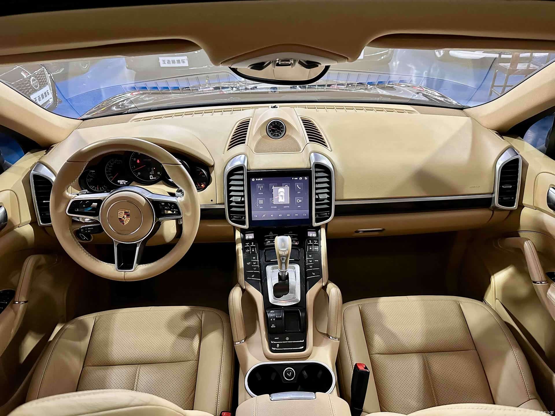 Porsche Cayenne, 2016 11