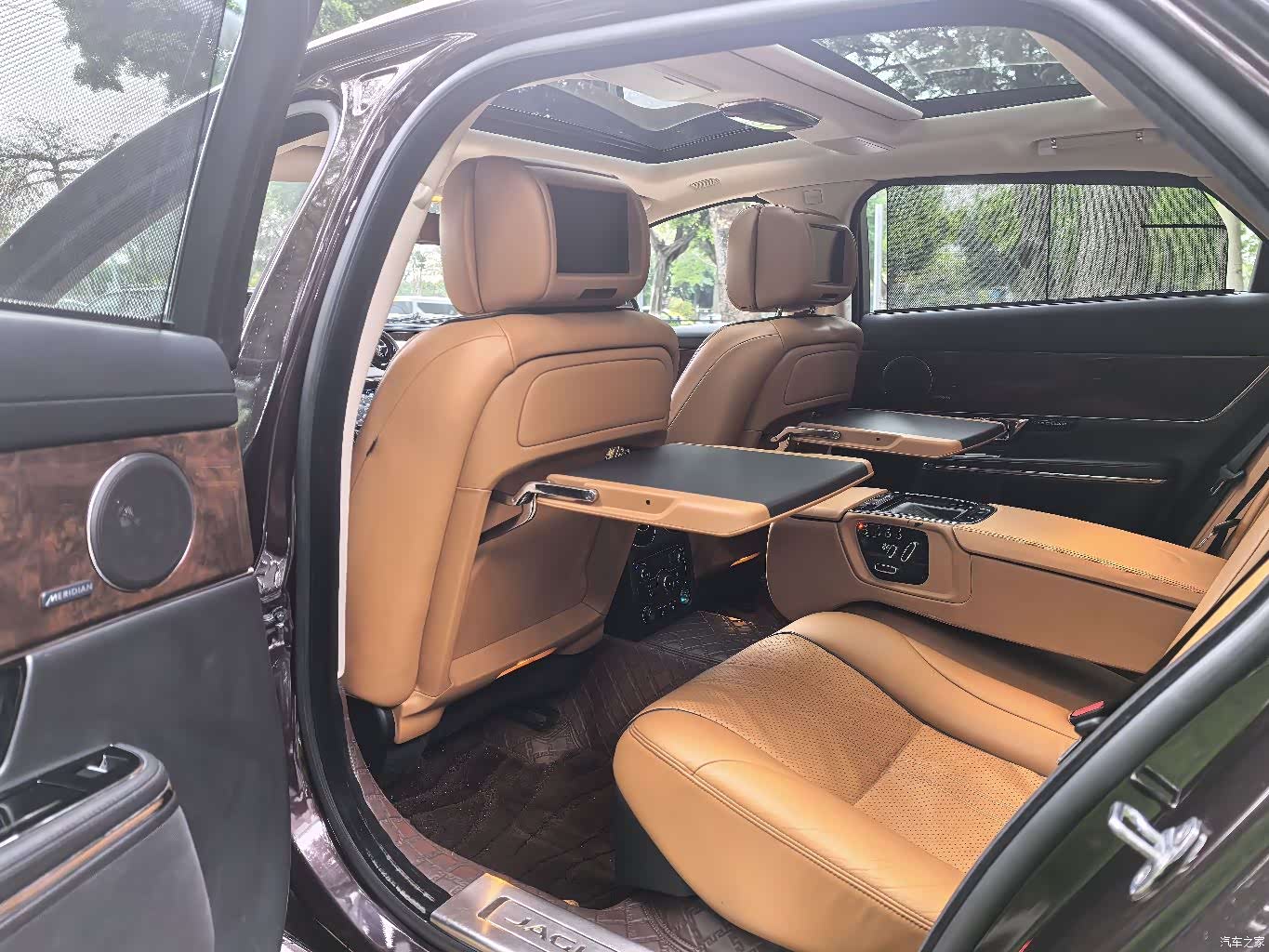 Jaguar XJ, 2014 7
