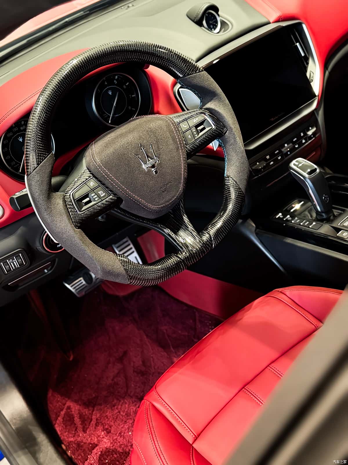 Maserati Ghibli, 2023 16