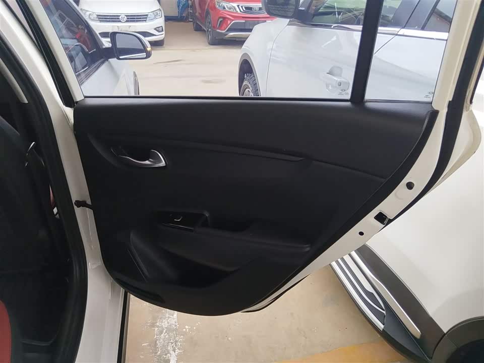 Kia KX CROSS