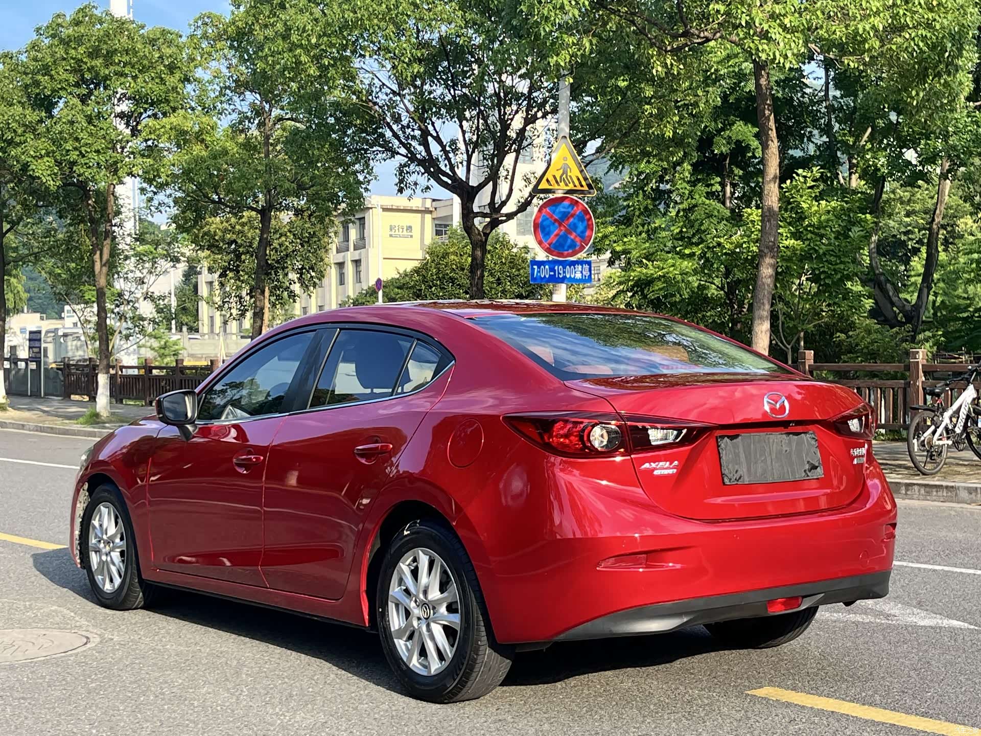 Mazda Mazda3, 2018 11