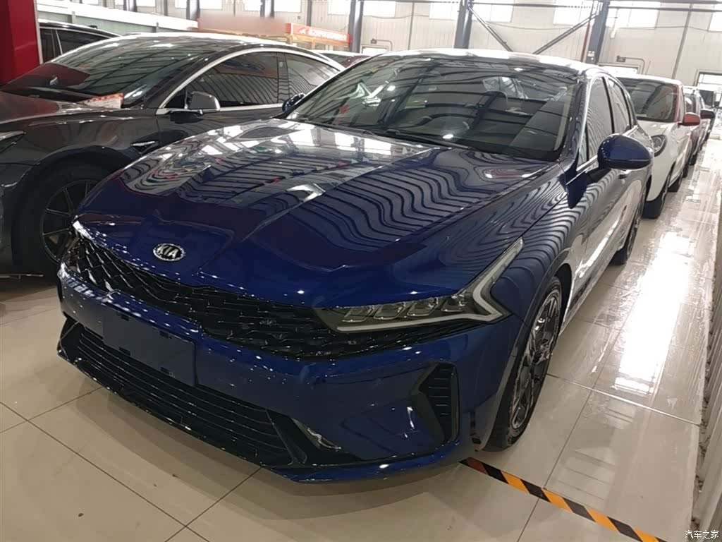 Kia K5, 2021 1
