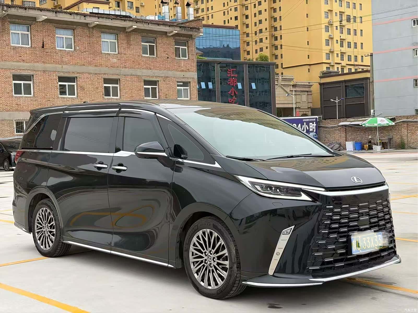 Lexus LM, 2025 2