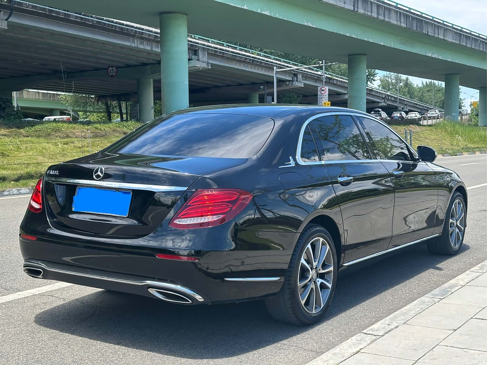 Mercedes-Benz E-Class, 2017 9