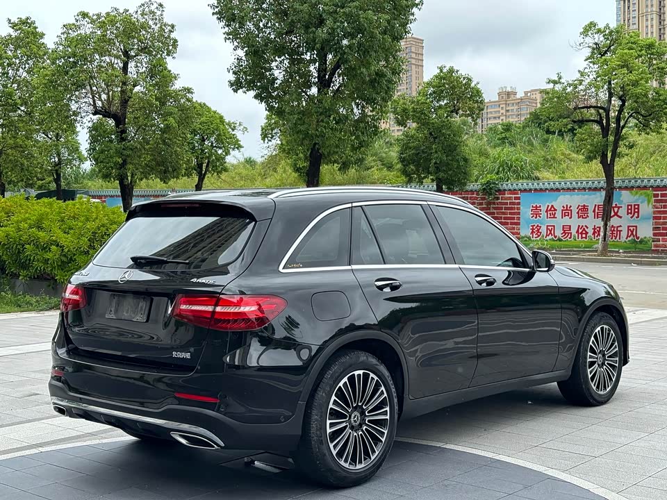 Mercedes-Benz GLC Mercedes-Benz GLC