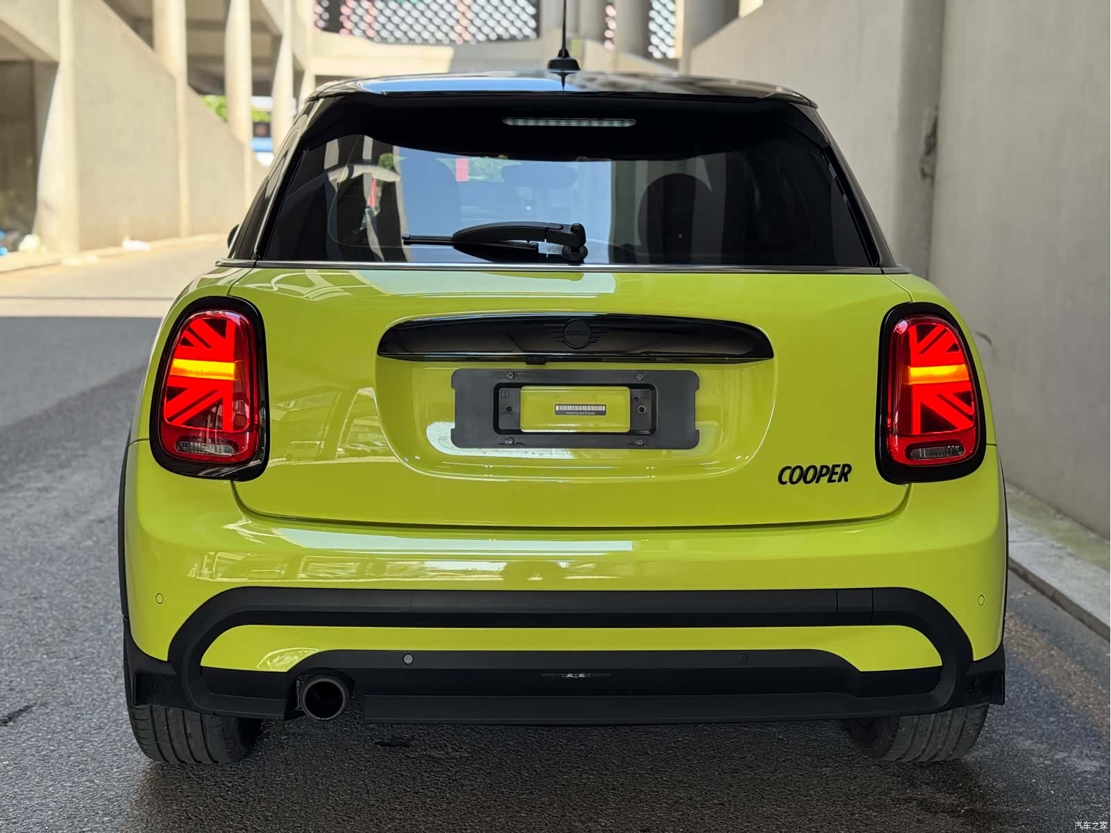 Mini Cooper, 2023 все фото