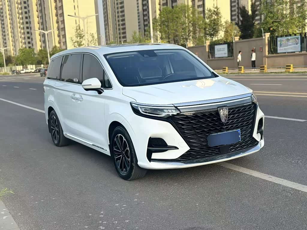 Roewe iMAX8