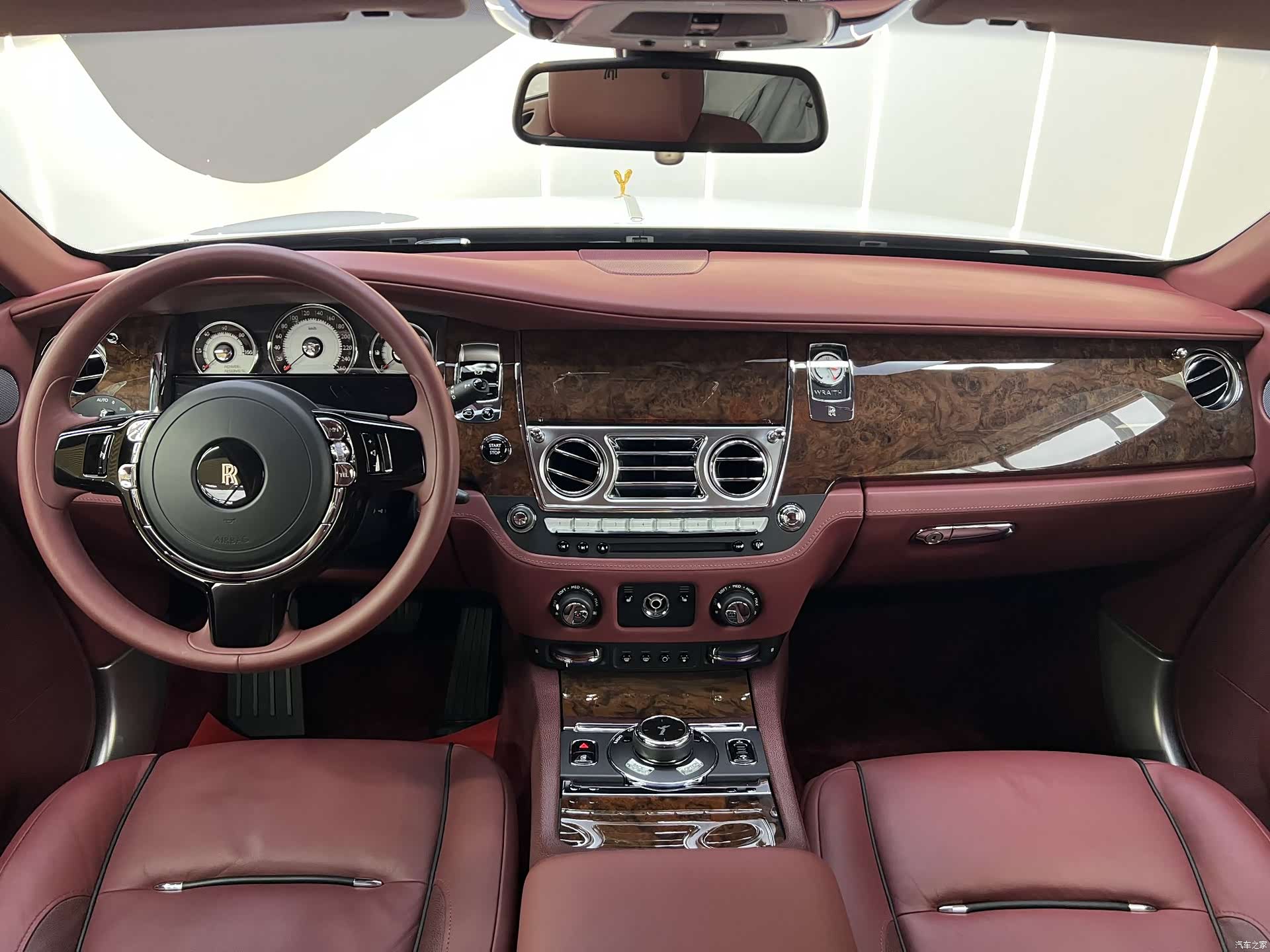 Rolls-Royce Wraith, 2017 19