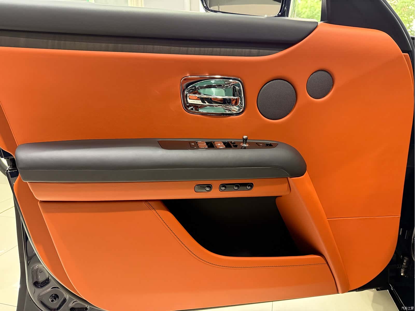 Rolls-Royce Ghost, 2022 14