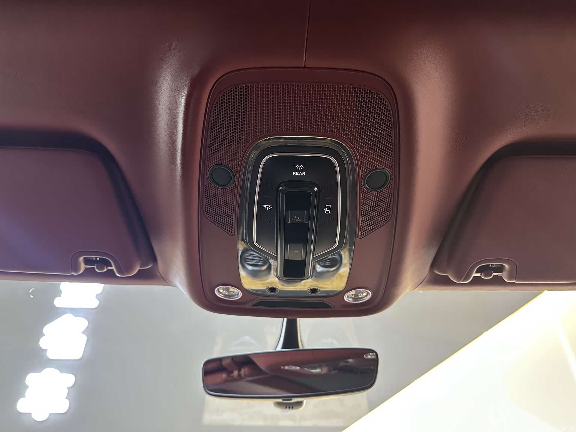 Bentley Bentayga, 2017 17