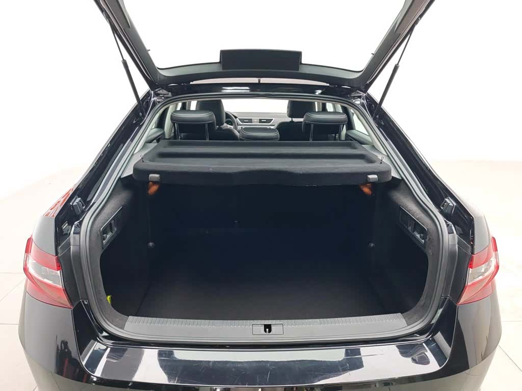 Skoda Superb, 2018 16