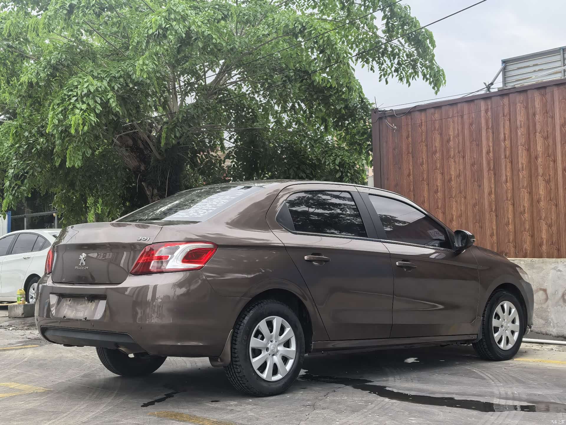 Peugeot 301, 2016 7