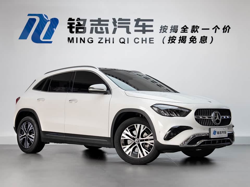 Mercedes-Benz GLA Mercedes-Benz GLA