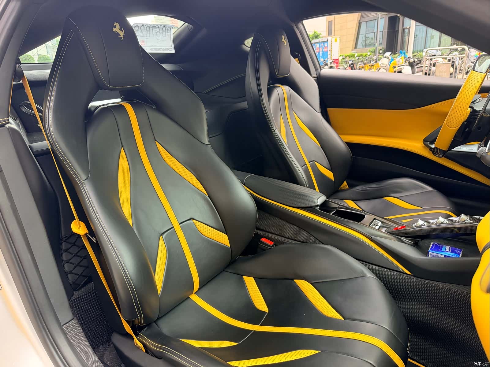Ferrari 812, 2020 10