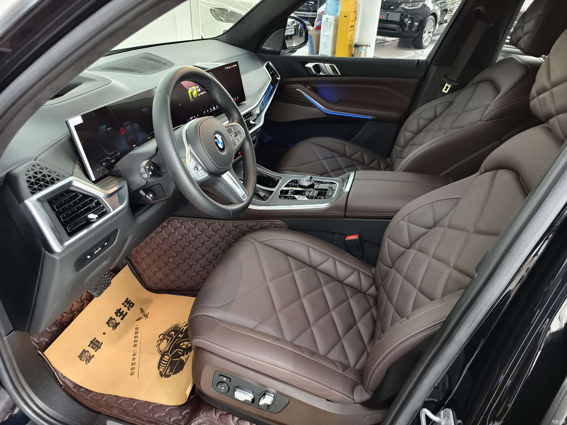 BMW X5, 2025 все фото