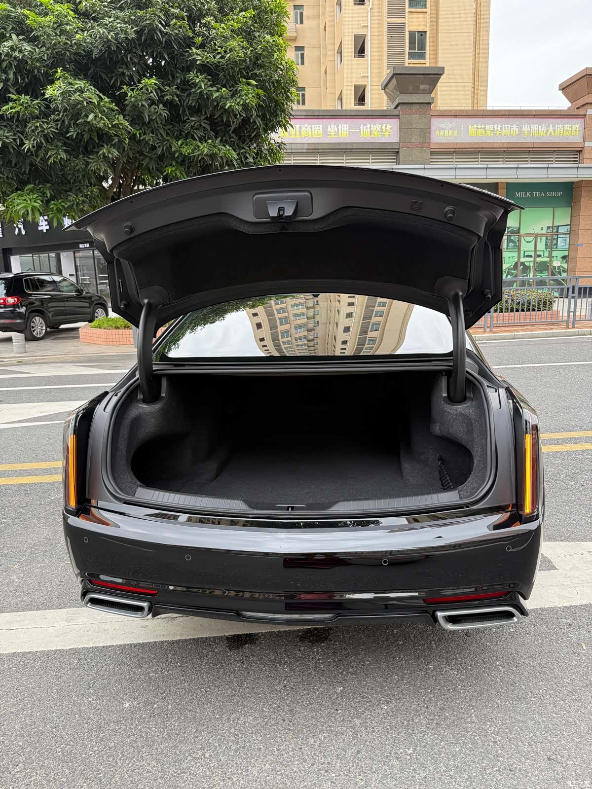 Cadillac CT6, 2023 11