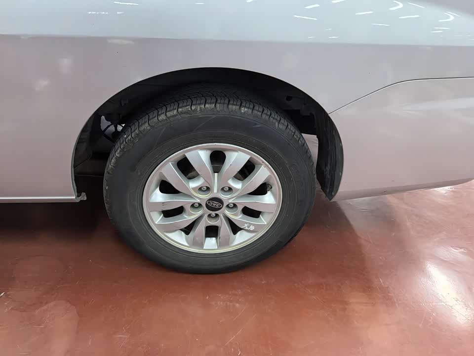 JAC Refine Ruifeng M4