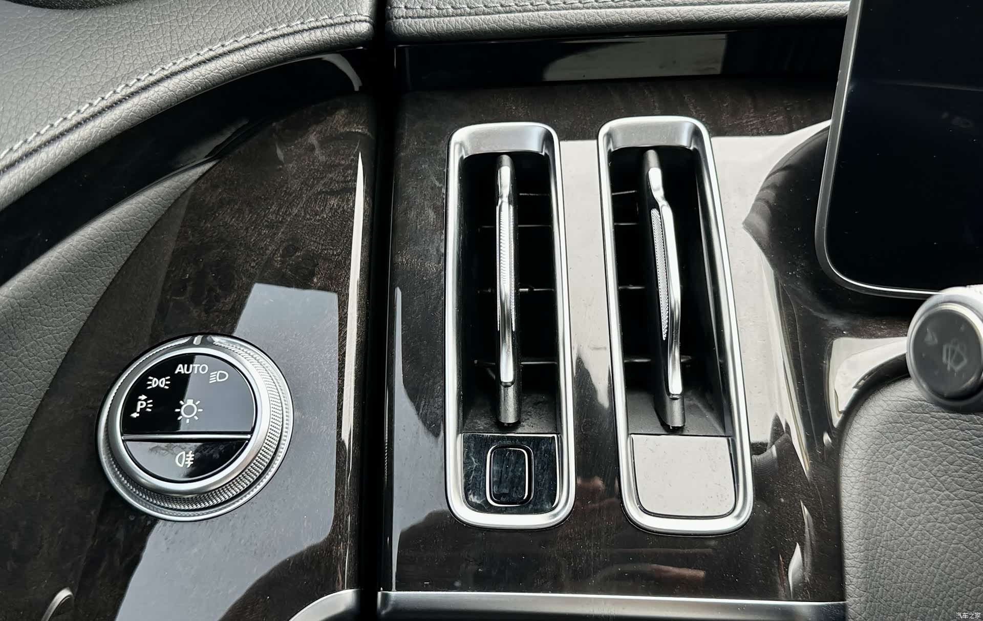 Mercedes-Benz S-Class, 2022 24