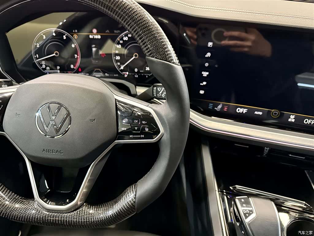 Volkswagen Touareg, 2023 23