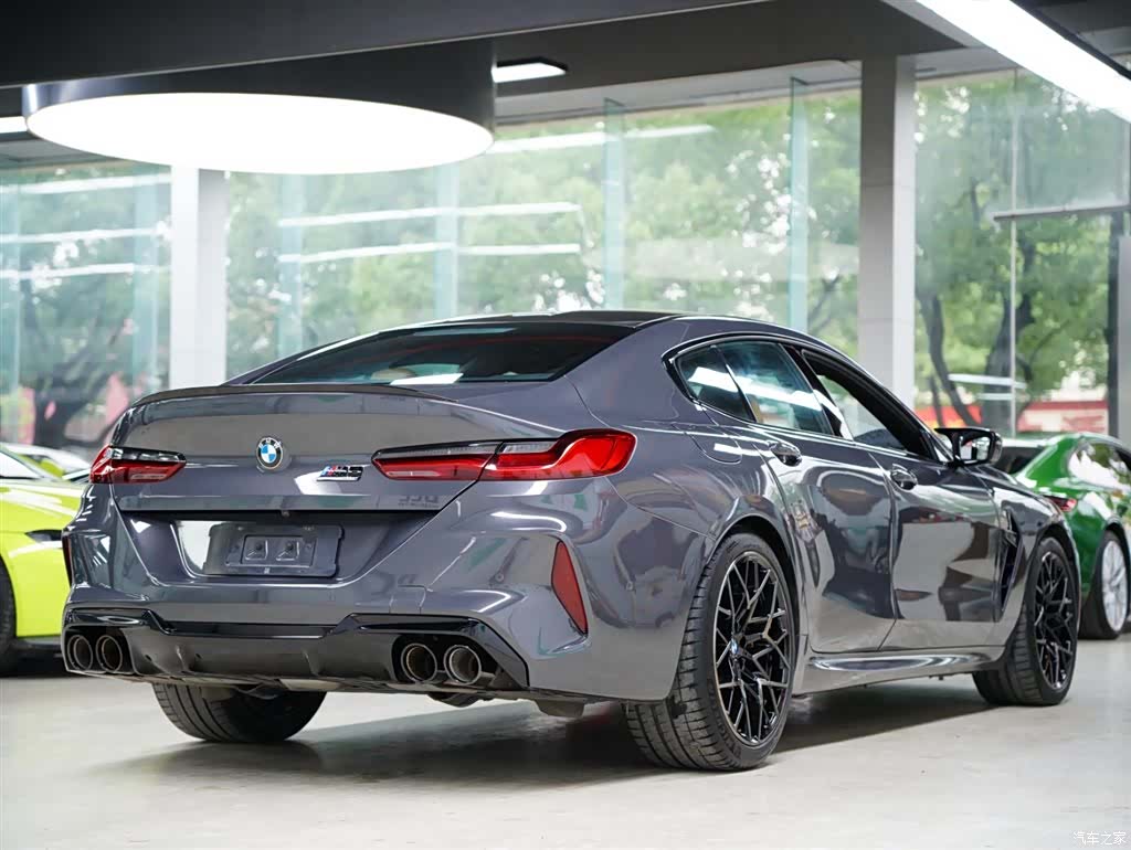 BMW M8, 2021 7