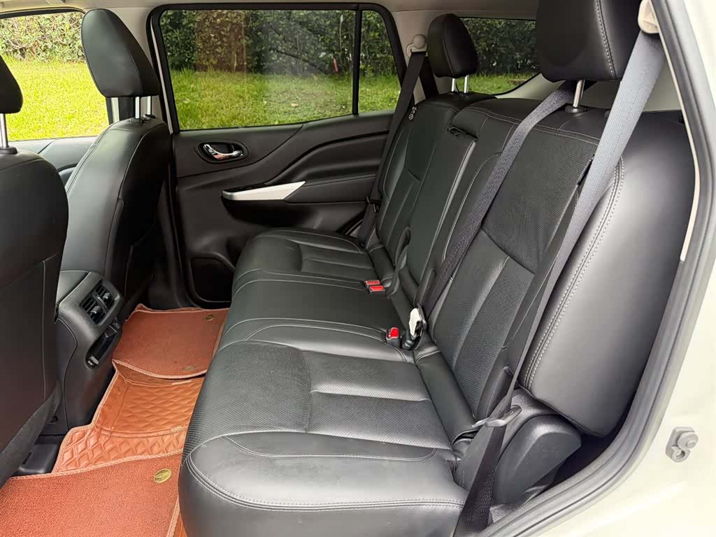 Nissan Terra, 2022 10