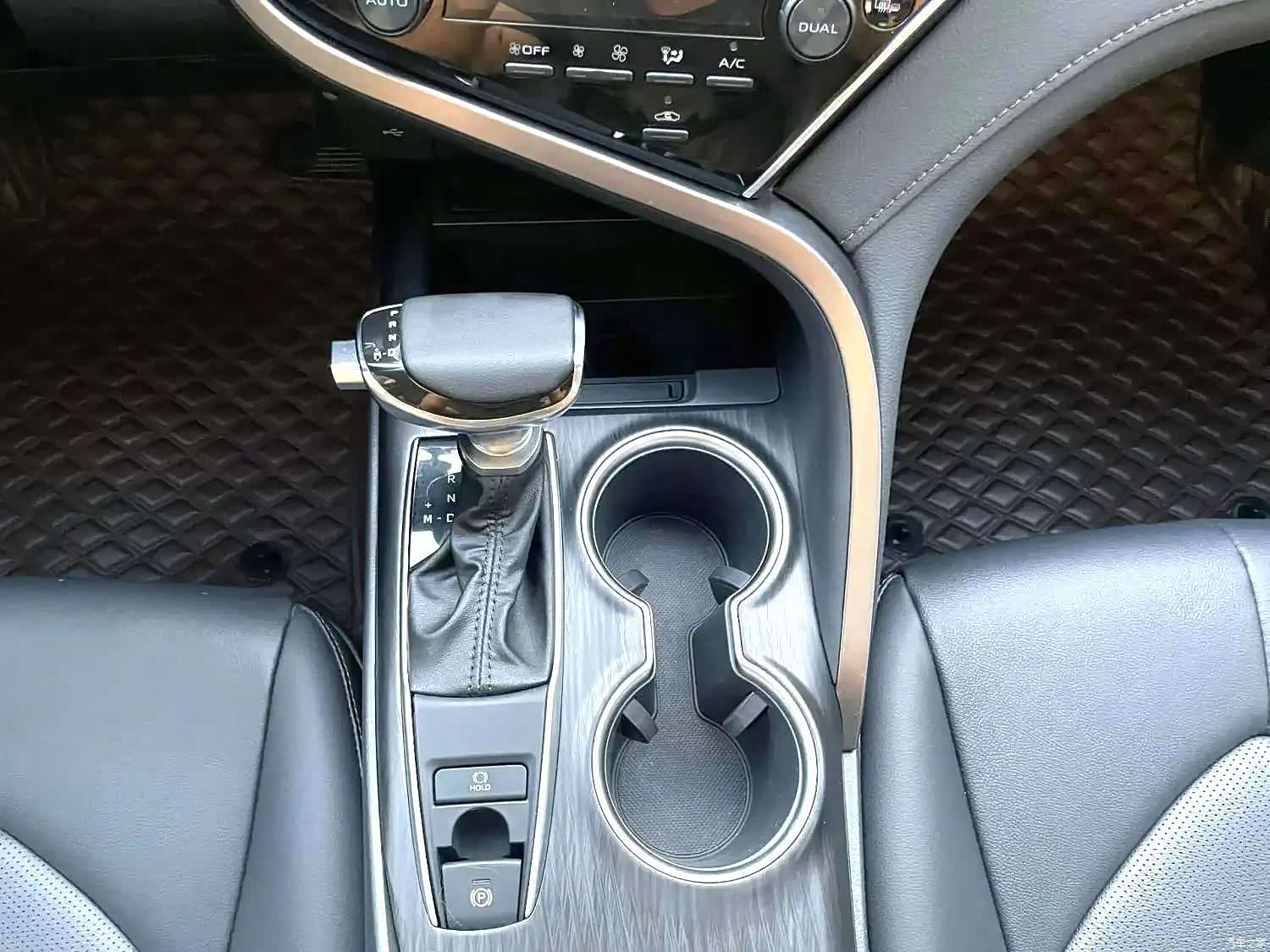 Toyota Camry, 2023 15