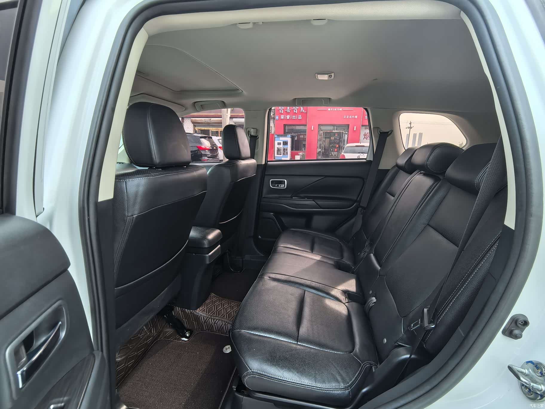 Mitsubishi Outlander, 2018 9