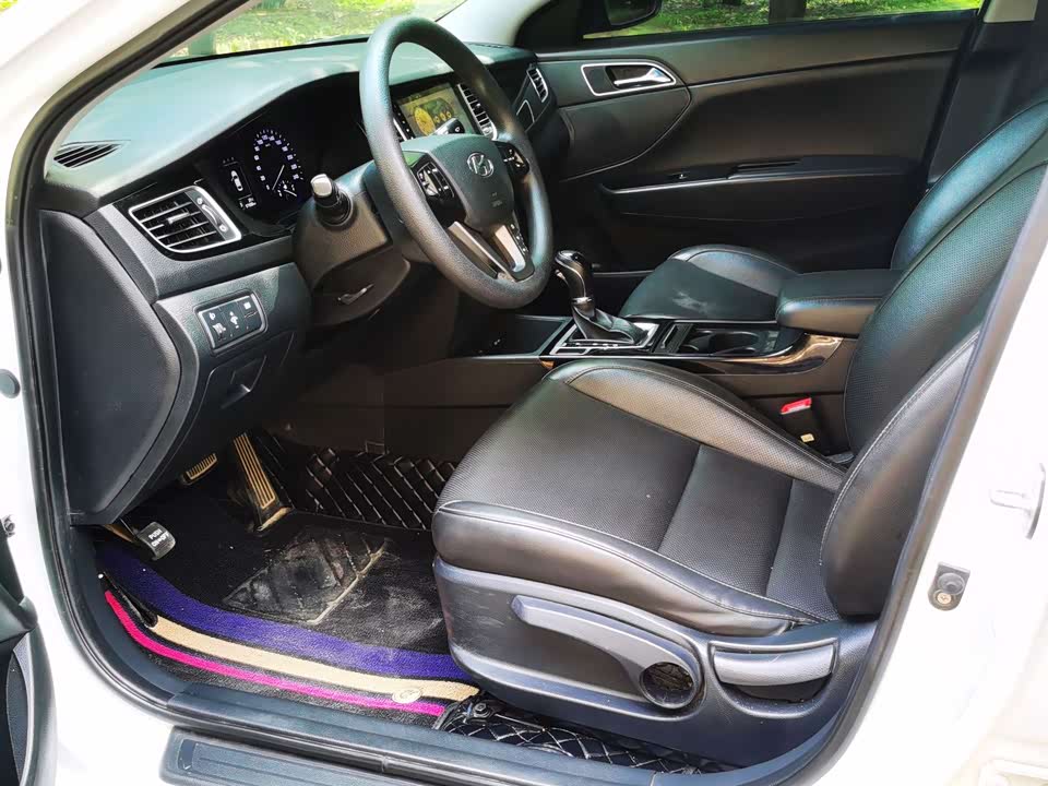 Hyundai Name picture