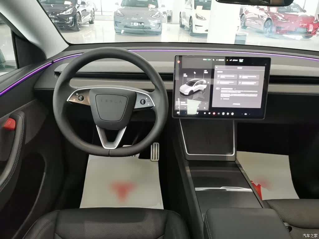 Tesla Model Y, 2025 10